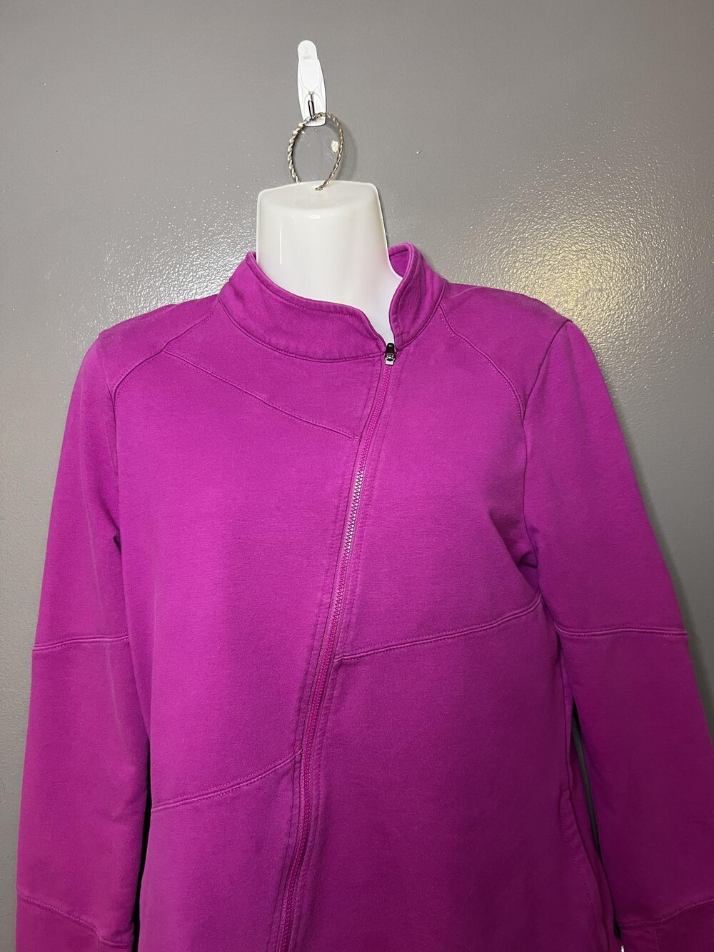 Fabletics Jacket Womens Small Pink Asymmetrical Full Zip Fleece Thumbholes
